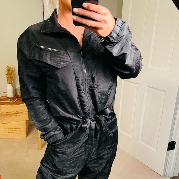 Sold Out Jordan Women’s Flight Suit Black Size XS - Picture 5 of 6